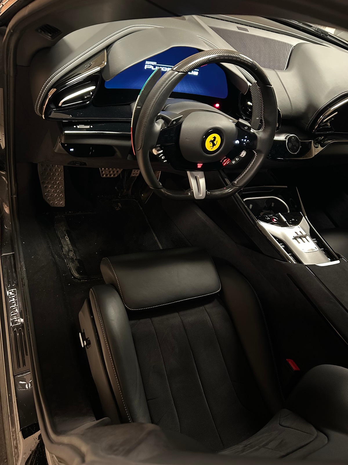 Ferrari interiör – före